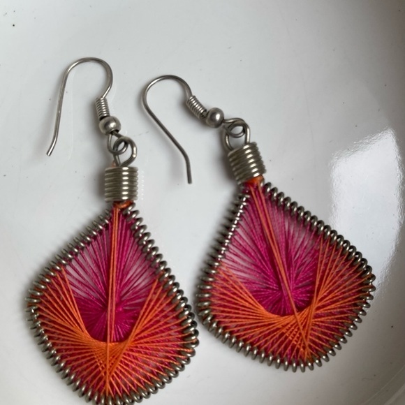 Silk Thread Fashion Earrings Color Orange & Hot Pink - Picture 1 of 3